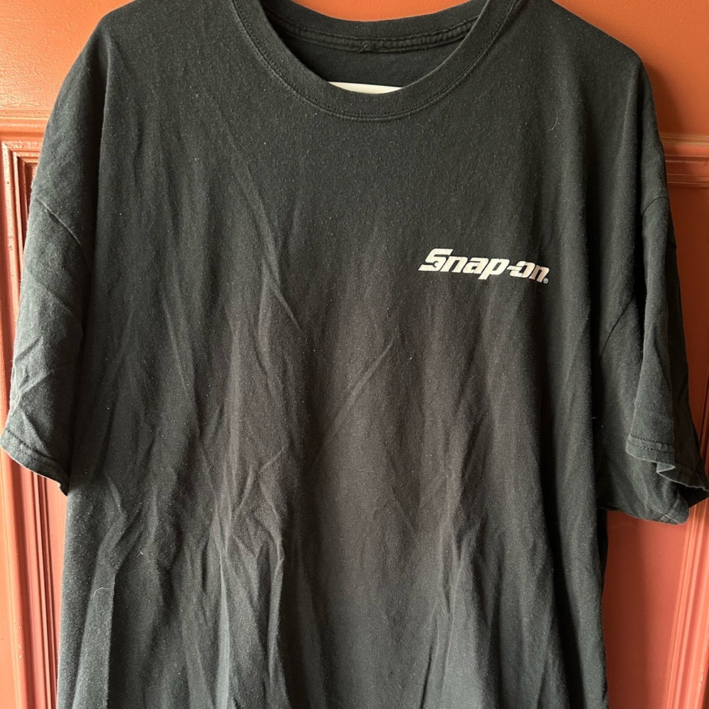 Snap-on vintage graphic tshirt